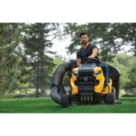 Cub Cadet XT1 LT46 22 HP 46-Inch Hydrostatic Lawn Tractor with Kohler 7000 V-Twin - Image 13